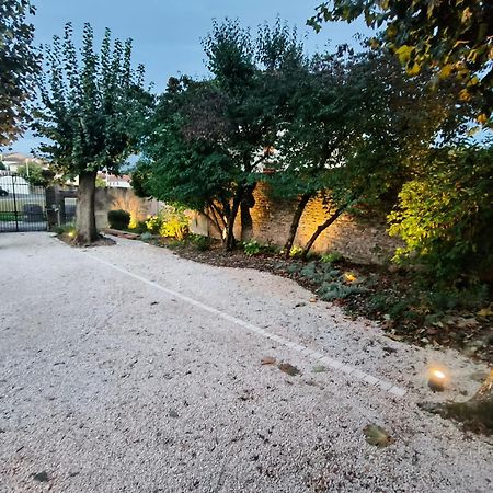 Chez Emma Et Louise - Maison Individuelle Avec Stationnement Gratuit Mâcon Eksteriør bilde